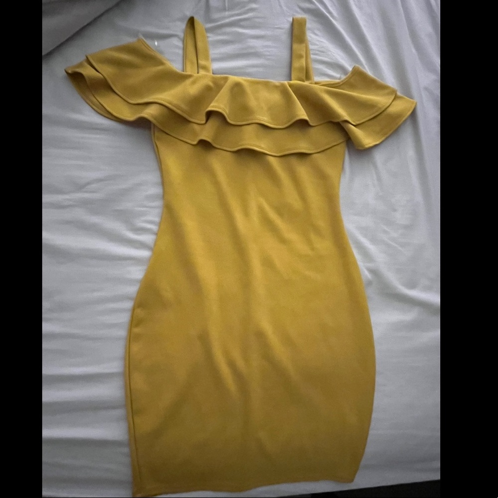 Bodycon Cold Shoulder Dress